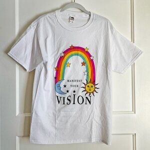 NWOT Unisex "Manifest Your Vision" Graphic Tee